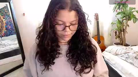Snapshot of amand1_sweet chatting on 07/30/26, 02:16 online show from 07/30/26, 02:16