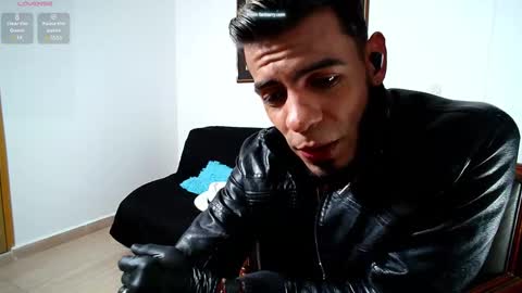 Snapshot of amand_sex chatting on 03/01/25, 02:37 amand_sex online show from 03/01/25, 02:37