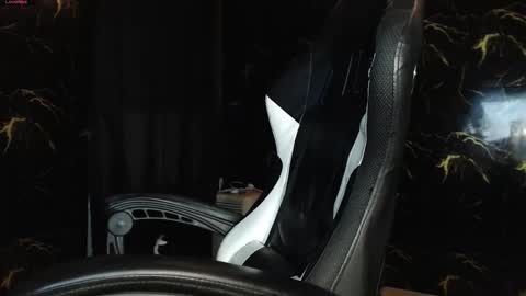 Snapshot of amand_sex chatting on 10/18/25, 01:52 amand_sex online show from 10/18/25, 01:52