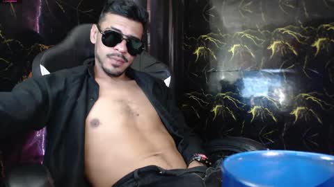 Snapshot of amand_sex chatting on 04/16/26, 05:25 amand_sex online show from 04/16/26, 05:25