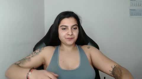The queen of the biceps  online show from 03/06/25, 10:26