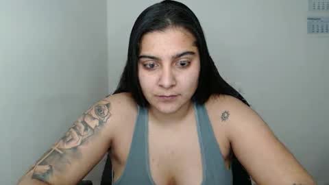 The queen of the biceps  online show from 03/10/25, 10:34