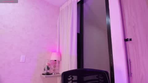 Luisa online show from 12/31/24, 03:34