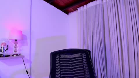 Luisa online show from 02/28/25, 01:58