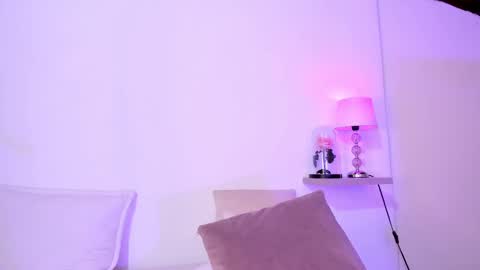 Luisa online show from 03/04/25, 07:19