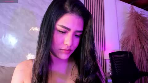 Luisa online show from 09/30/25, 01:21