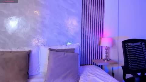 Snapshot of amanda_26 chatting on 02/06/26, 02:05 Luisa online show from 02/06/26, 02:05