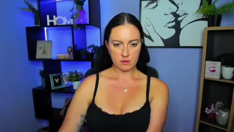 Snapshot of amanda_burn chatting on 05/11/26, 02:45 Amanda online show from 05/11/26, 02:45