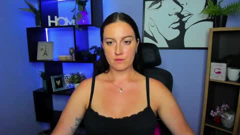 Snapshot of amanda_burn chatting on 05/11/26, 04:04 Amanda online show from 05/11/26, 04:04
