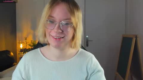 Hi im Amanda online show from 11/15/25, 09:28