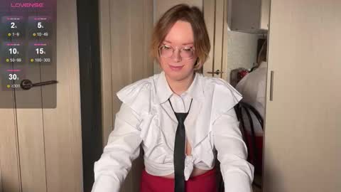 Snapshot of amanda_butlerr chatting on 02/14/26, 05:43 Hi im Amanda online show from 02/14/26, 05:43