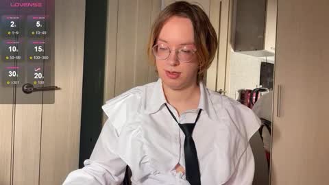 Snapshot of amanda_butlerr chatting on 02/20/26, 03:34 Hi im Amanda online show from 02/20/26, 03:34