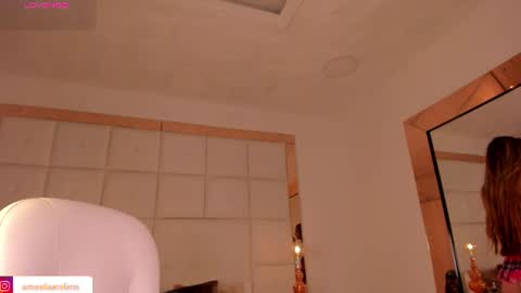 Snapshot of amanda_colin chatting on 06/21/26, 07:05 Amanda online show from 06/21/26, 07:05