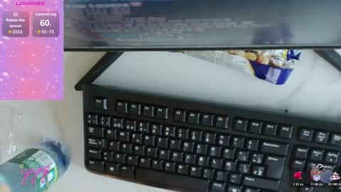 Snapshot of amanda_fox__ chatting on 03/30/26, 08:10 AMANDA FOX online show from 03/30/26, 08:10