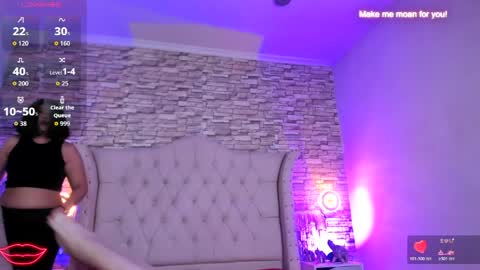 Snapshot of amanda_mooree_ chatting on 04/01/26, 04:02 Amanda Moore online show from 04/01/26, 04:02