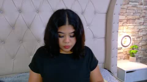 Amanda Moore online show from 04/28/26, 04:06