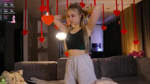     online show from 02/15/26, 04:31