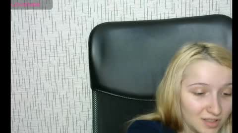 Snapshot of amanda_sherr chatting on 01/15/25, 08:16 Amanda online show from 01/15/25, 08:16