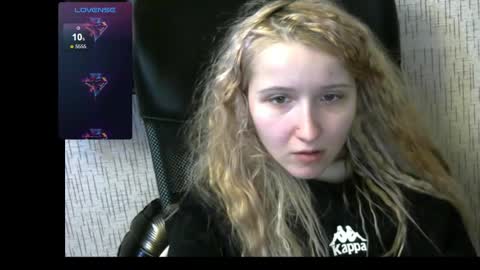Snapshot of amanda_sherr chatting on 03/01/25, 12:23 Amanda online show from 03/01/25, 12:23