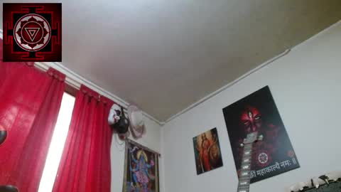 Amanda Valeska online show from 10/28/25, 04:42