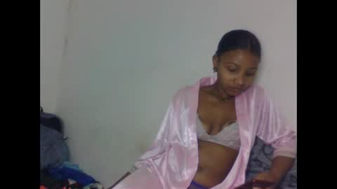 Snapshot of amandaaa25 chatting on 09/24/25, 09:45 amandaaa25 online show from 09/24/25, 09:45