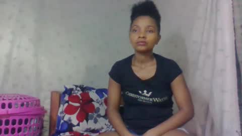 Snapshot of amandaaa25 chatting on 10/04/25, 06:44 amandaaa25 online show from 10/04/25, 06:44