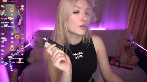 Snapshot of amandaafire chatting on 12/13/24, 01:12 Amanda online show from 12/13/24, 01:12