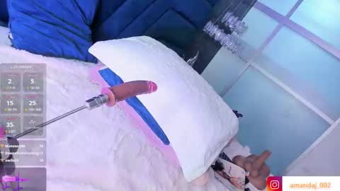 amandajoness  online show from 02/13/25, 09:49