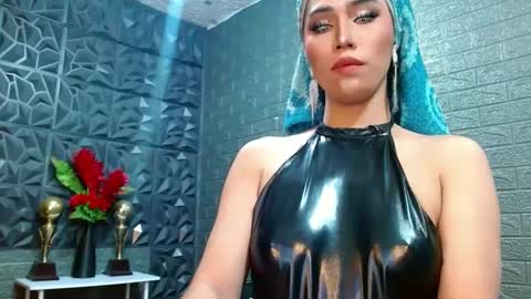 amandaleon online show from 01/07/25, 07:42