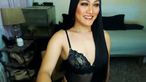 Suzie online show from 10/07/25, 10:12