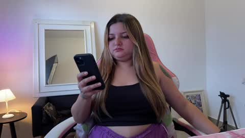 Snapshot of amandhaaa chatting on 04/21/26, 01:50 Amandha online show from 04/21/26, 01:50