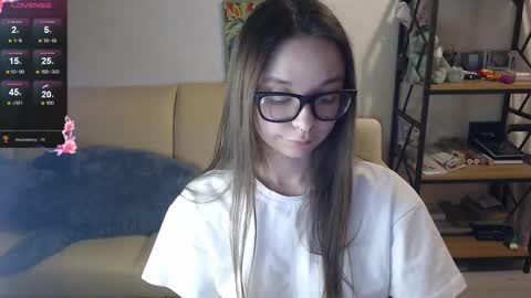 Mila online show from 12/03/24, 02:38