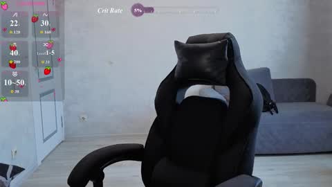 Mila online show from 03/10/26, 12:10