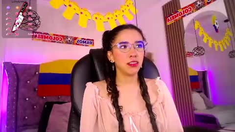 Snapshot of amara_davis1 chatting on 07/08/26, 04:50 amara_davis1 online show from 07/08/26, 04:50
