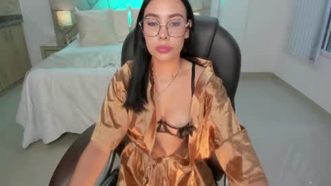 Snapshot of amara_foxx chatting on 06/29/26, 07:25 amara foxx online show from 06/29/26, 07:25