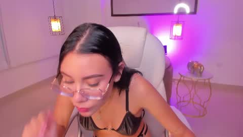 Snapshot of amara_foxx chatting on 07/01/26, 07:02 amara foxx online show from 07/01/26, 07:02