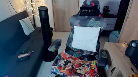 Amara Lux online show from 12/20/25, 11:56