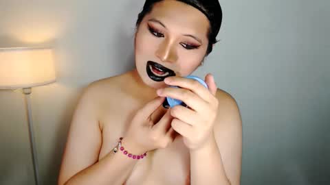 Snapshot of amara_perry30 chatting on 03/25/26, 06:52 Amara online show from 03/25/26, 06:52