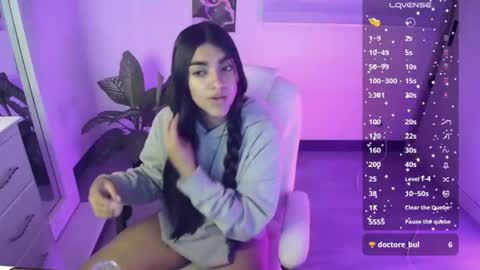 Snapshot of amara_silk chatting on 06/11/26, 01:05 amara_silk online show from 06/11/26, 01:05