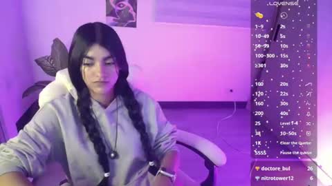 Snapshot of amara_silk chatting on 06/11/26, 02:53 amara_silk online show from 06/11/26, 02:53