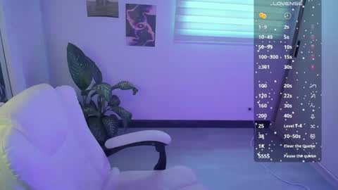 Snapshot of amara_silk chatting on 07/06/26, 06:54 amara_silk online show from 07/06/26, 06:54