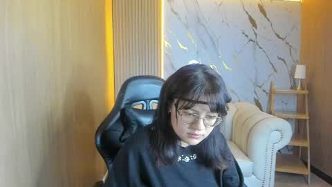 amara online show from 04/15/26, 03:24