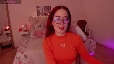 amaraa_couper1 online show from 02/05/26, 04:06