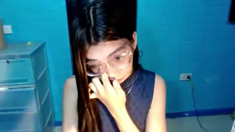 Snapshot of amarabellax chatting on 04/25/26, 08:17 BELLA online show from 04/25/26, 08:17