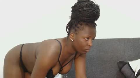 Snapshot of amaracandie chatting on 04/21/26, 06:55 ebony-candie online show from 04/21/26, 06:55