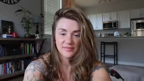 Snapshot of amarajezebel chatting on 11/05/25, 05:35 Amara Jezebel online show from 11/05/25, 05:35