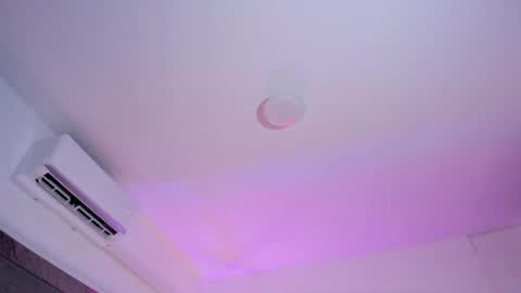 Snapshot of amaralewis chatting on 05/28/26, 12:57 AMARA online show from 05/28/26, 12:57