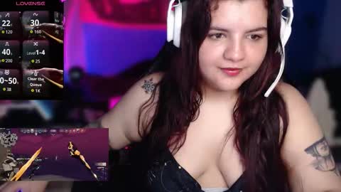 Snapshot of amaralof chatting on 11/23/25, 03:06 amaralof online show from 11/23/25, 03:06