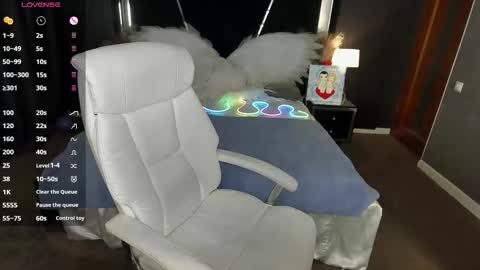 Sofia online show from 03/12/26, 07:53