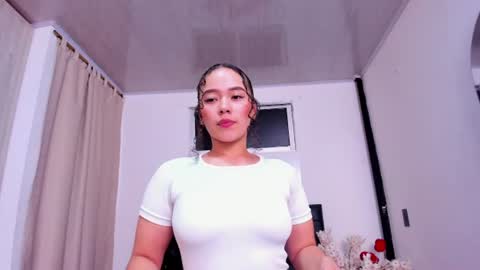 Snapshot of amaranta_f00x chatting on 07/04/26, 12:44 Amaranta online show from 07/04/26, 12:44